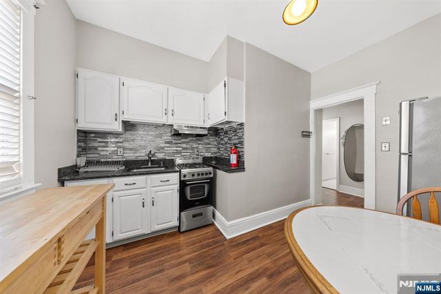29 Pine Street, Lodi, NJ 07644