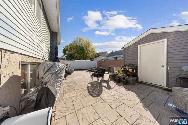 29 Pine Street, Lodi, NJ 07644