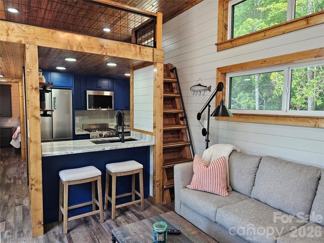 171 Duff Cove Road, Brevard, NC 28712