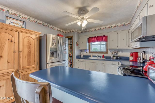 111 Whitson Drive, Elizabethton, TN 37643