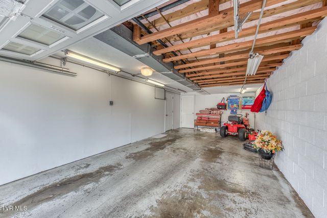 111 Whitson Drive, Elizabethton, TN 37643