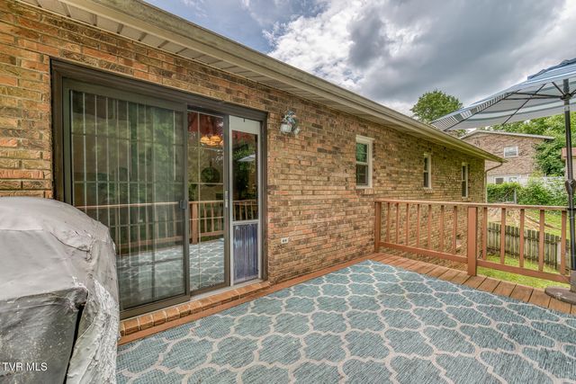 111 Whitson Drive, Elizabethton, TN 37643