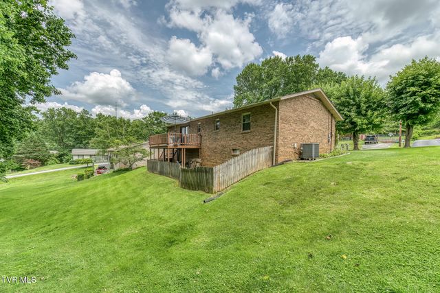 111 Whitson Drive, Elizabethton, TN 37643