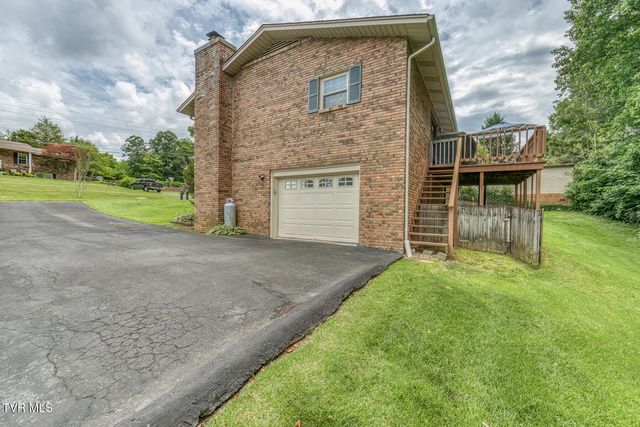 111 Whitson Drive, Elizabethton, TN 37643