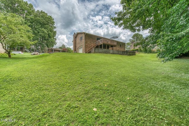 111 Whitson Drive, Elizabethton, TN 37643