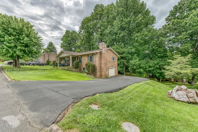 111 Whitson Drive, Elizabethton, TN 37643