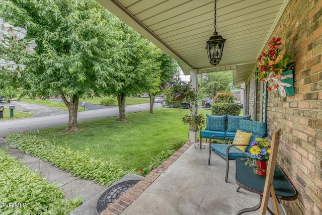 111 Whitson Drive, Elizabethton, TN 37643