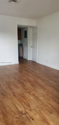 4103 Riverside Dr 4, Coral Springs, FL 33065