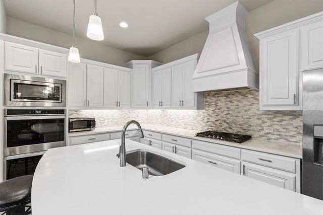2714 Colby Drive, Mansfield, TX 76063