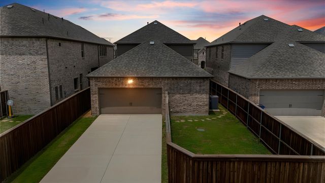 2714 Colby Drive, Mansfield, TX 76063