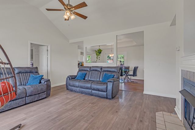 104 Buena Vista Dr, Portland, TN 37148