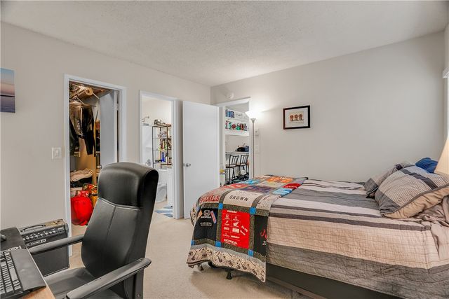 126 43rd, Manhattan Beach, CA 90266