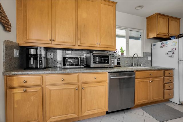 126 43rd, Manhattan Beach, CA 90266