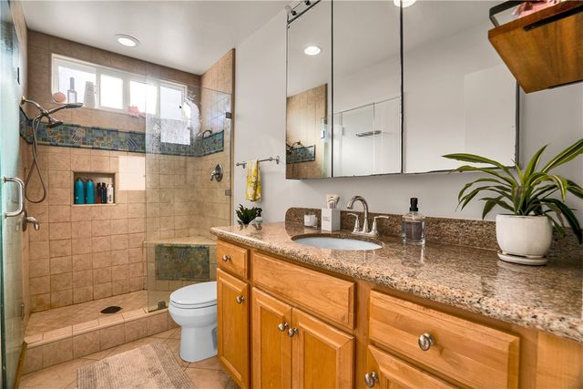 126 43rd, Manhattan Beach, CA 90266