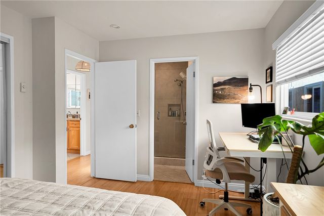 126 43rd, Manhattan Beach, CA 90266