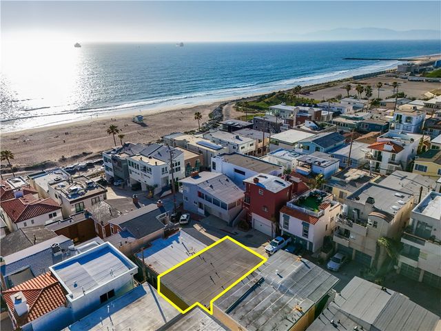 126 43rd, Manhattan Beach, CA 90266