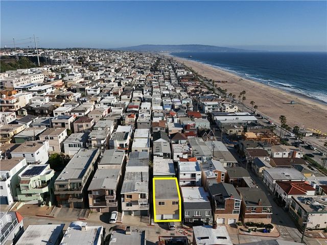 126 43rd, Manhattan Beach, CA 90266