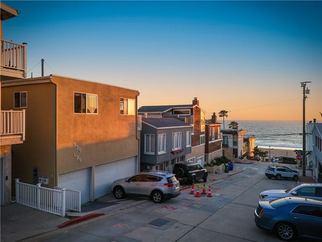 126 43rd, Manhattan Beach, CA 90266