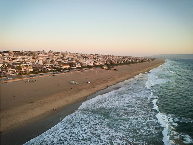 126 43rd, Manhattan Beach, CA 90266