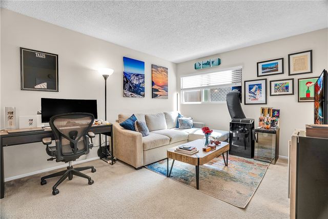 126 43rd, Manhattan Beach, CA 90266