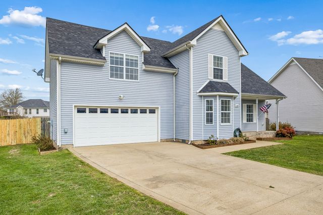 3688 Aurora Dr, Clarksville, TN 37040