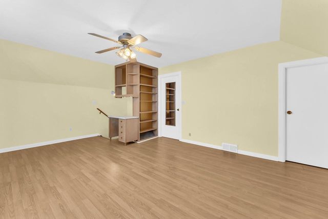 909 Augusta STREET, Racine, WI 53402