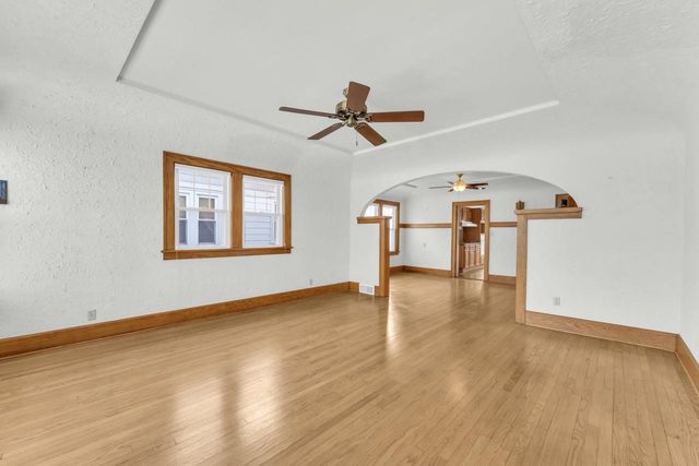 909 Augusta STREET, Racine, WI 53402