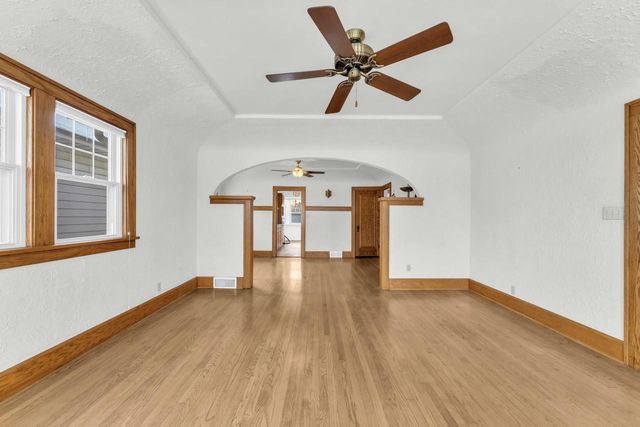 909 Augusta STREET, Racine, WI 53402