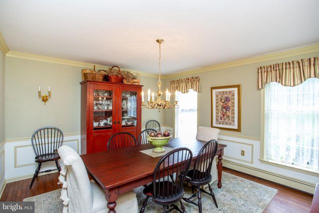 950 CAMELOT RD, Furlong, PA 18925