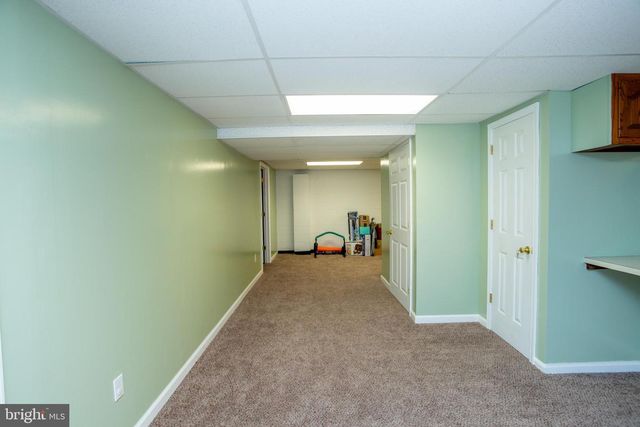 950 CAMELOT RD, Furlong, PA 18925