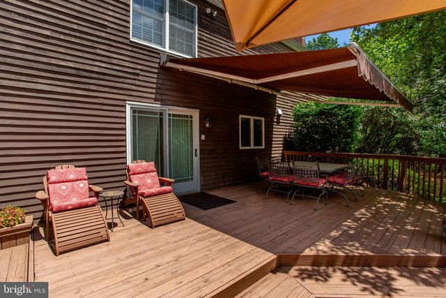 950 CAMELOT RD, Furlong, PA 18925
