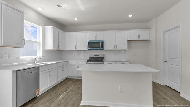 337 Hartfield Avenue, Raeford, NC 28376