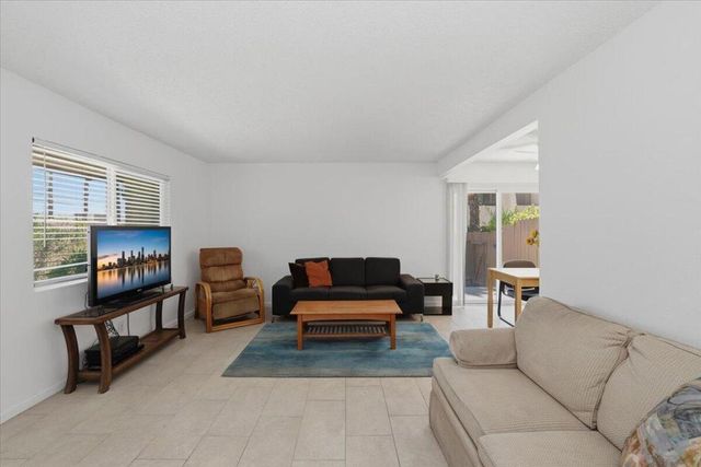 2036 N Mira Vista Way, Palm Springs, CA 92262