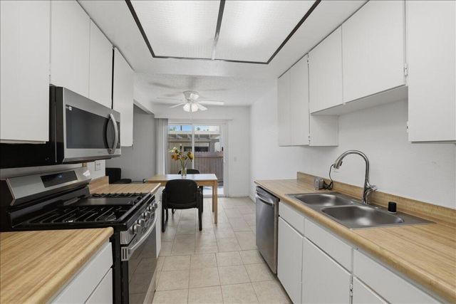 2036 N Mira Vista Way, Palm Springs, CA 92262