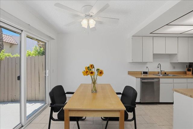 2036 N Mira Vista Way, Palm Springs, CA 92262