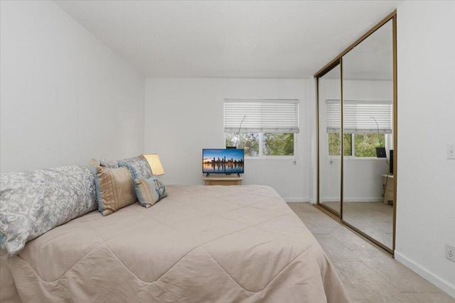 2036 N Mira Vista Way, Palm Springs, CA 92262