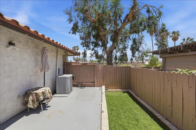 2036 N Mira Vista Way, Palm Springs, CA 92262