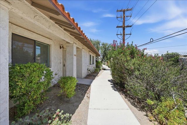 2036 N Mira Vista Way, Palm Springs, CA 92262