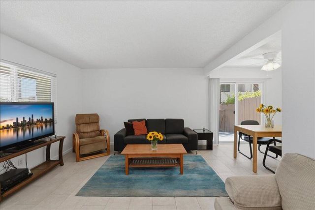 2036 N Mira Vista Way, Palm Springs, CA 92262