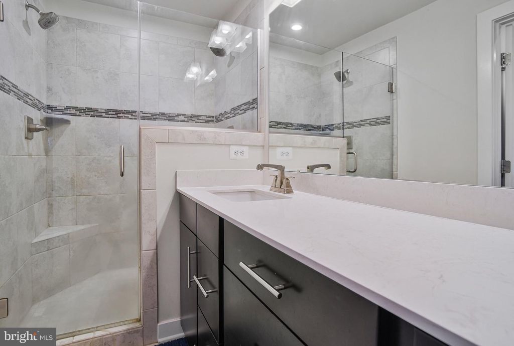 Image 10 of property listing at 14520 MATTAWOMAN DR #1400-A, Brandywine, MD 20613