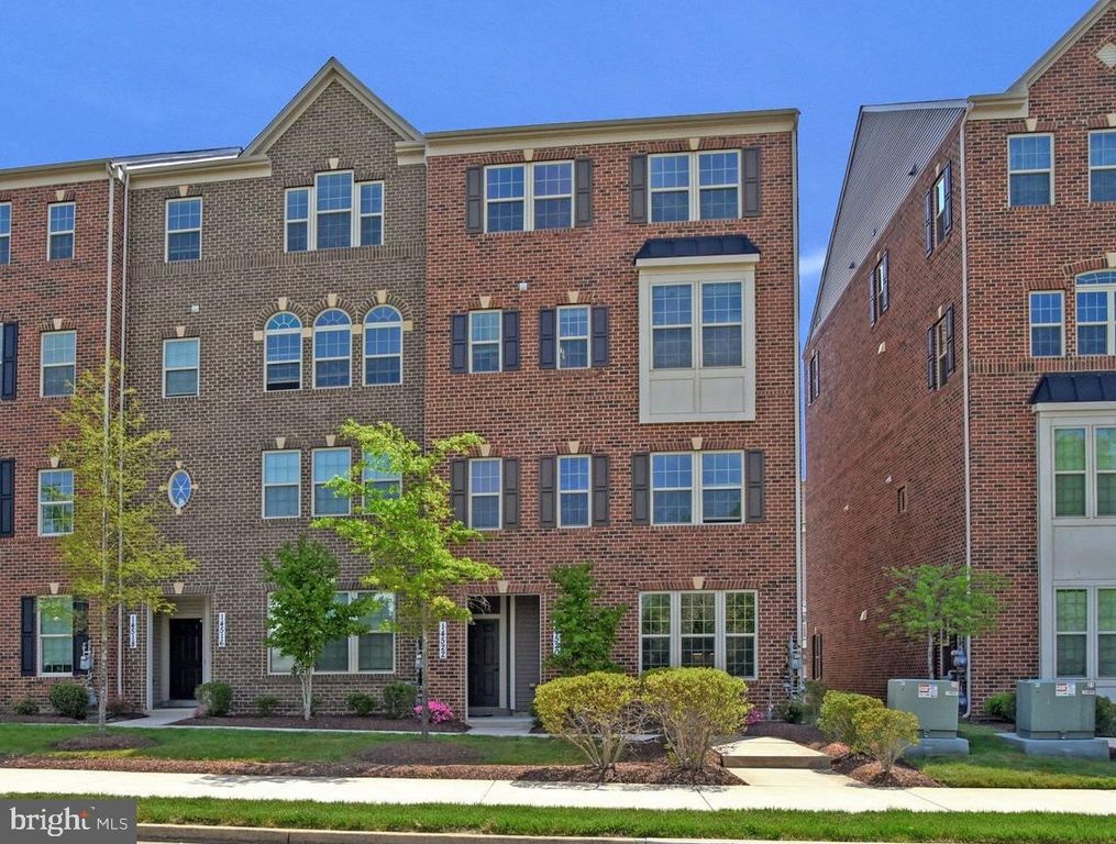 Image 13 of property listing at 14520 MATTAWOMAN DR #1400-A, Brandywine, MD 20613