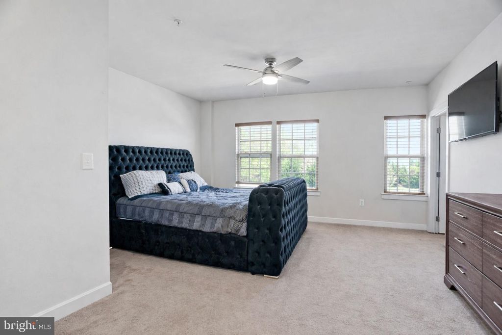 Image 4 of property listing at 14520 MATTAWOMAN DR #1400-A, Brandywine, MD 20613