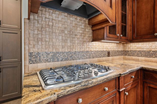 9315 Woodwind Lakes Drive, Houston, TX 77040