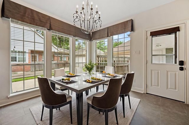 9315 Woodwind Lakes Drive, Houston, TX 77040