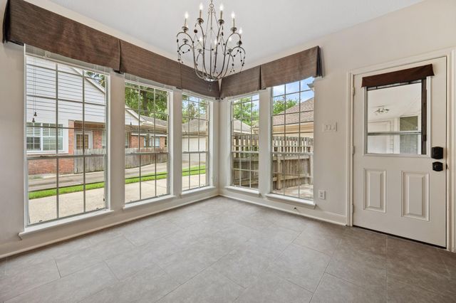 9315 Woodwind Lakes Drive, Houston, TX 77040