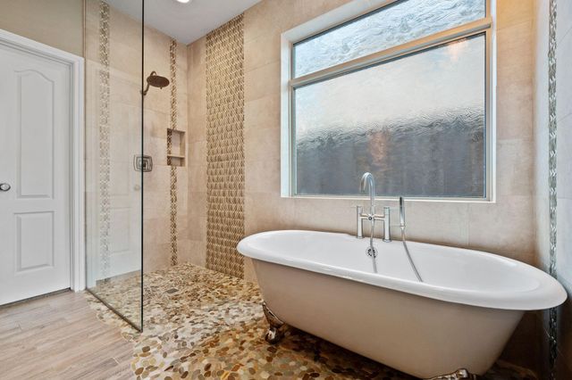 9315 Woodwind Lakes Drive, Houston, TX 77040