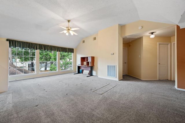 9315 Woodwind Lakes Drive, Houston, TX 77040