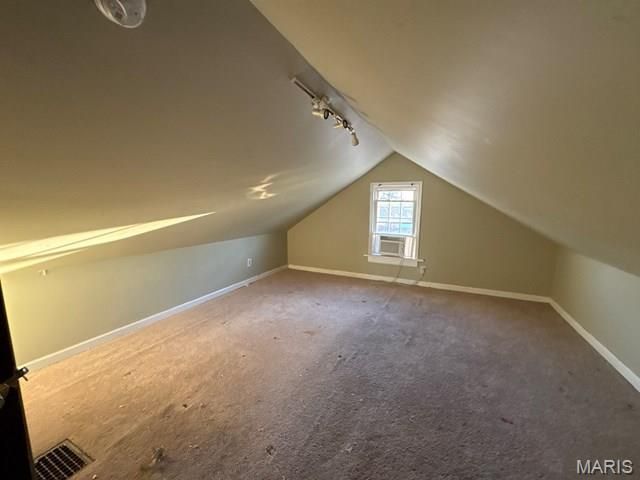 4083 Schiller Place, St Louis, MO 63116