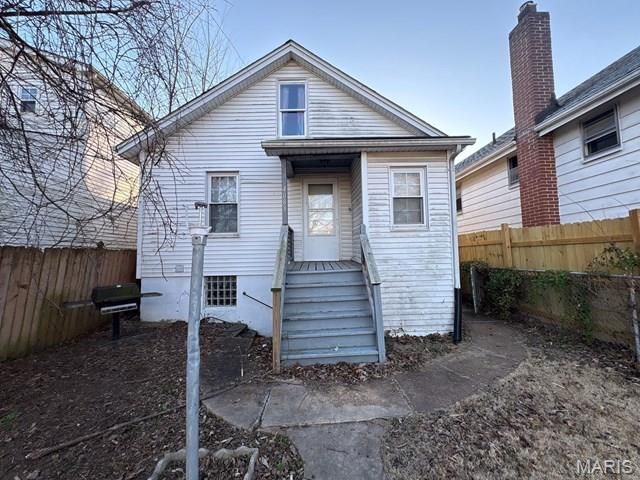 4083 Schiller Place, St Louis, MO 63116