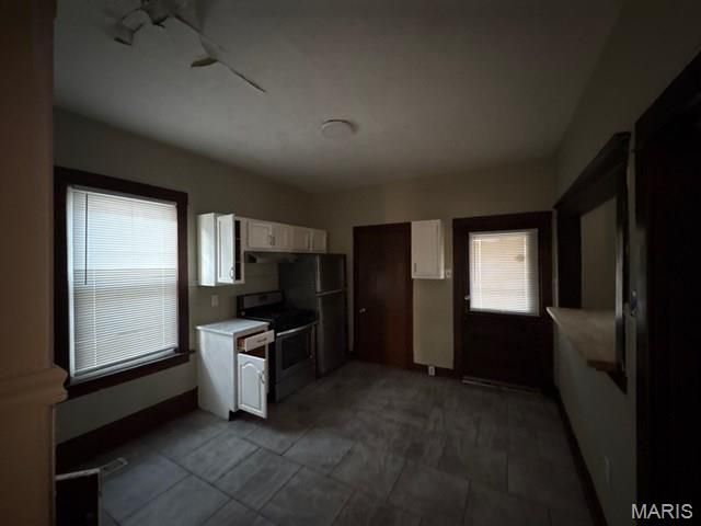 4083 Schiller Place, St Louis, MO 63116